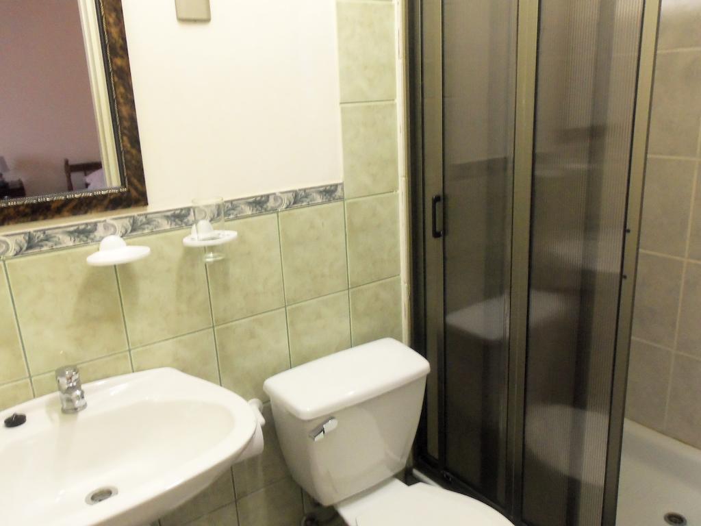 Hostal Joshiken Punta Arenas Bilik gambar